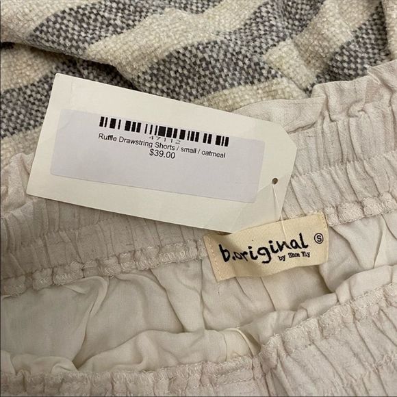 b.Original Ruffle short, S, NWT - Picture 3 of 4
